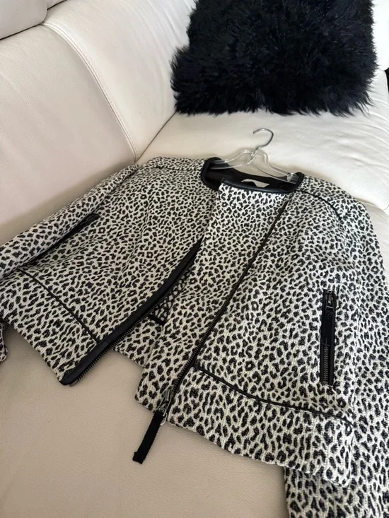 Joie Black & Ivory Leopard Print Cropped Moto Jacket/Blazer - Picture 2 of 7